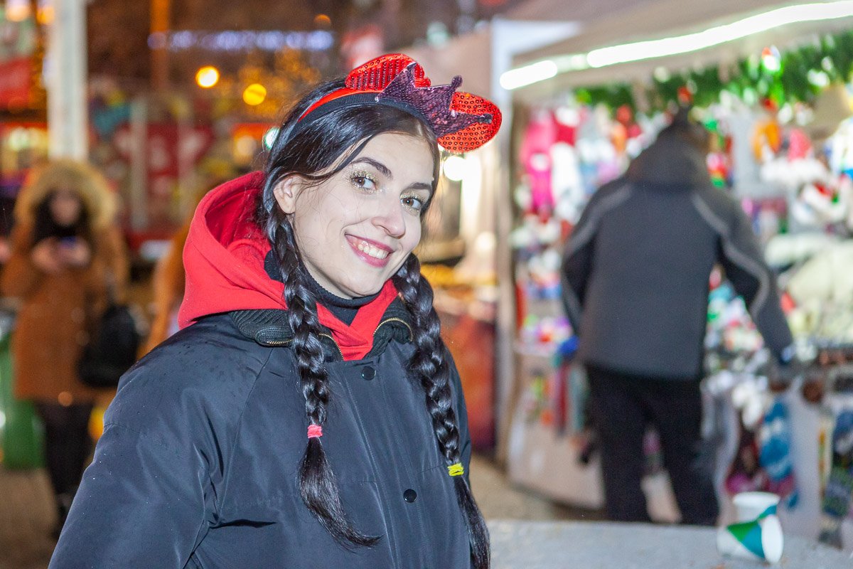 Ярко не от гирлянд, а от улыбок Ярко не от гирлянд, а от улыбок