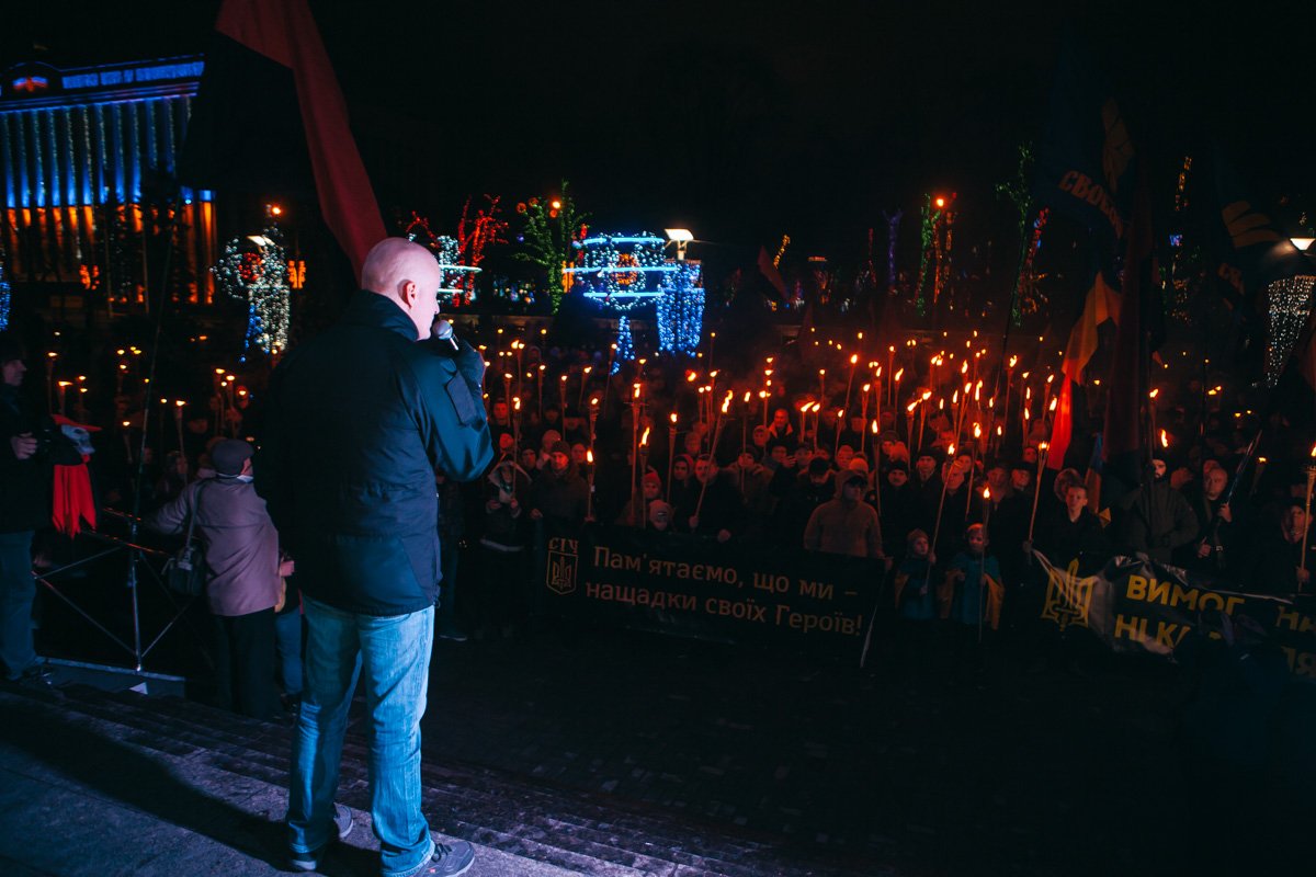 В Днепре прошел марш в честь Степана Бандеры: как это было 3