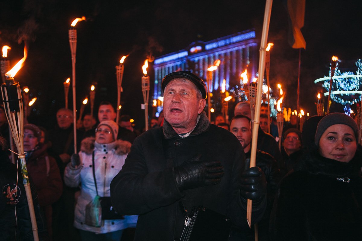 В Днепре прошел марш в честь Степана Бандеры: как это было 4