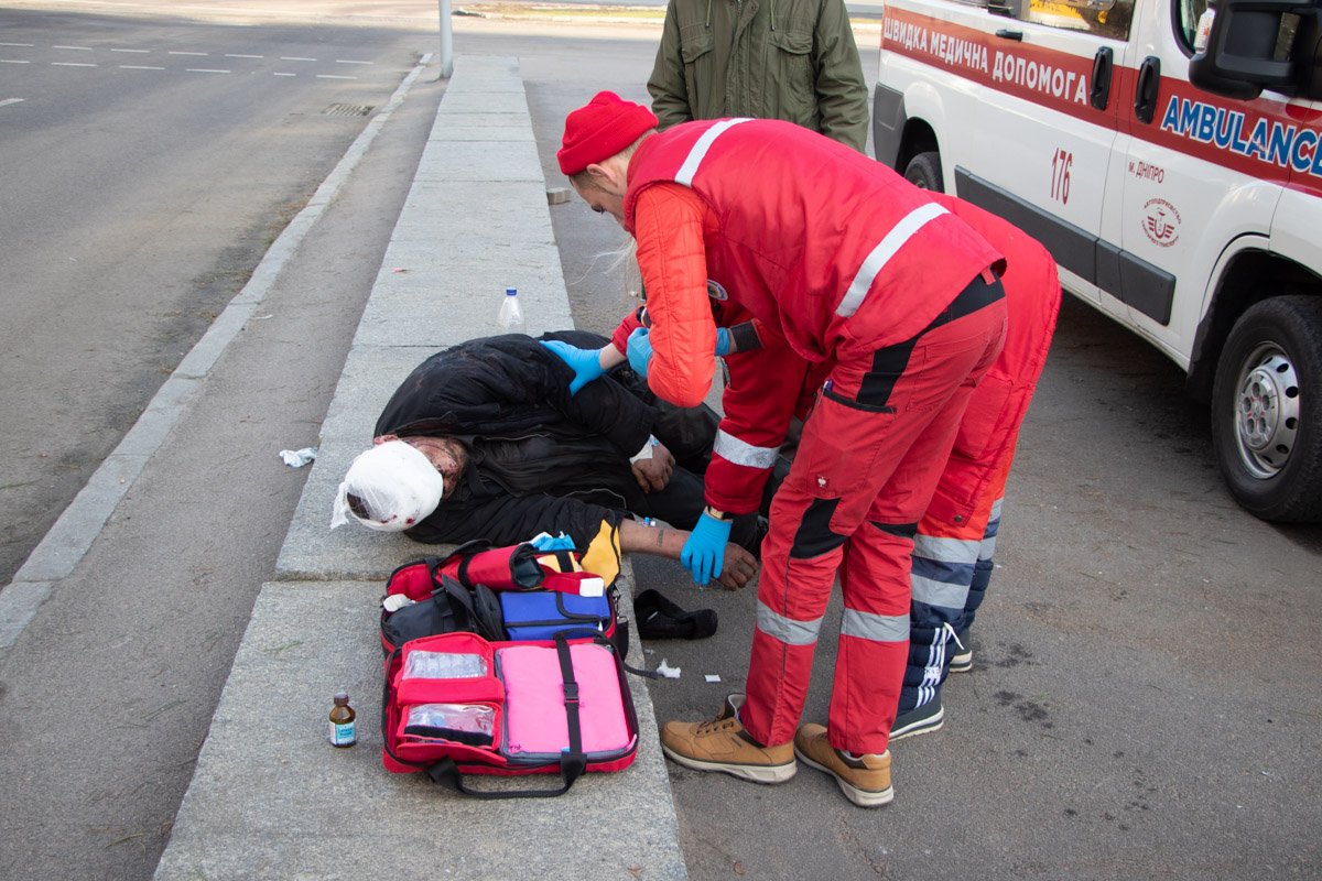 В момент, когда медики подъехали на место, мужчина практически не дышал В момент, когда медики подъехали на место, мужчина практически не дышал