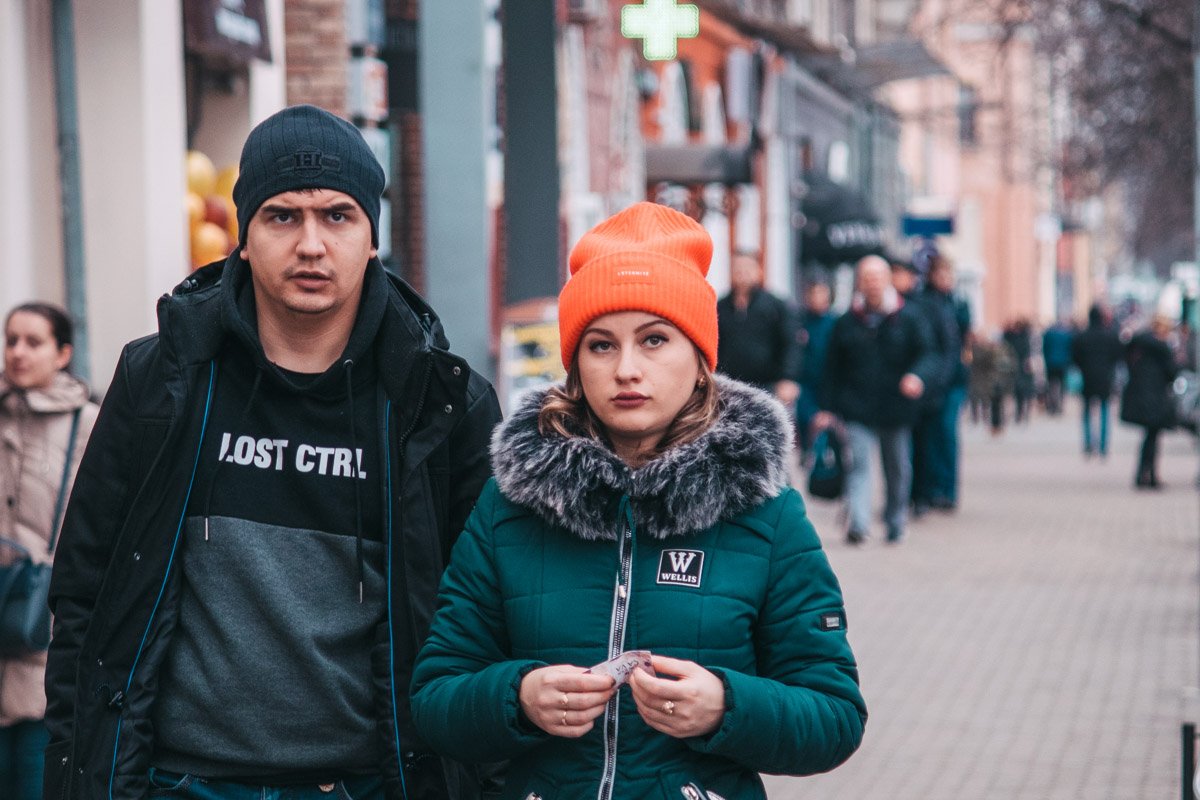 Слыш, ты, оператор что-ли? Слыш, ты, оператор что-ли?