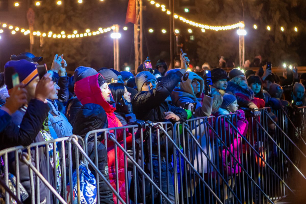 Концерт объединил людей разных возрастов Концерт объединил людей разных возрастов