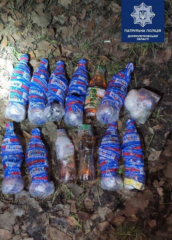 12 пол-литровых бутылочек бурого цвета 12 пол-литровых бутылочек бурого цвета