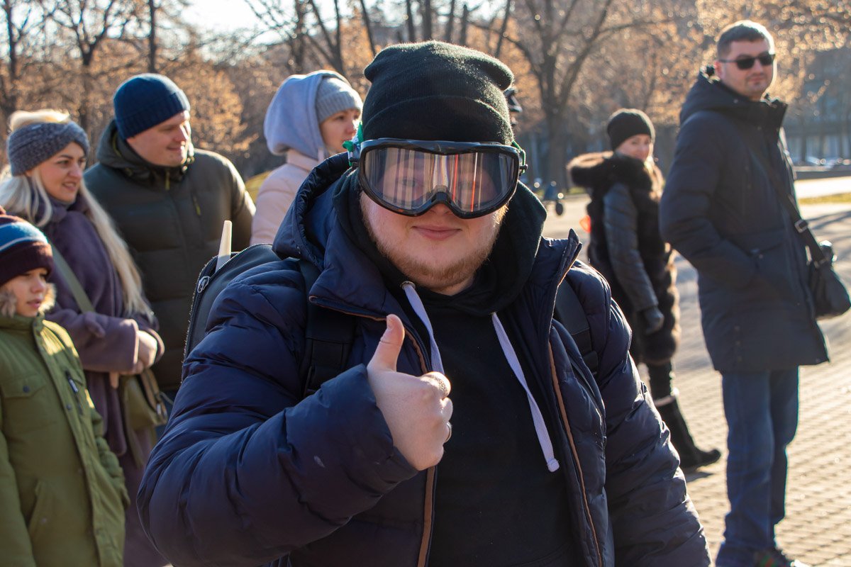 Садиться пьяным за руль - низя :3