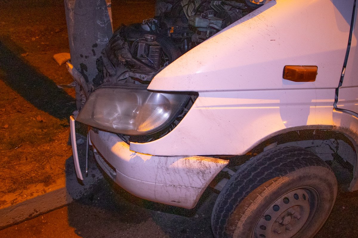 Повреждения маршрутки Повреждения маршрутки