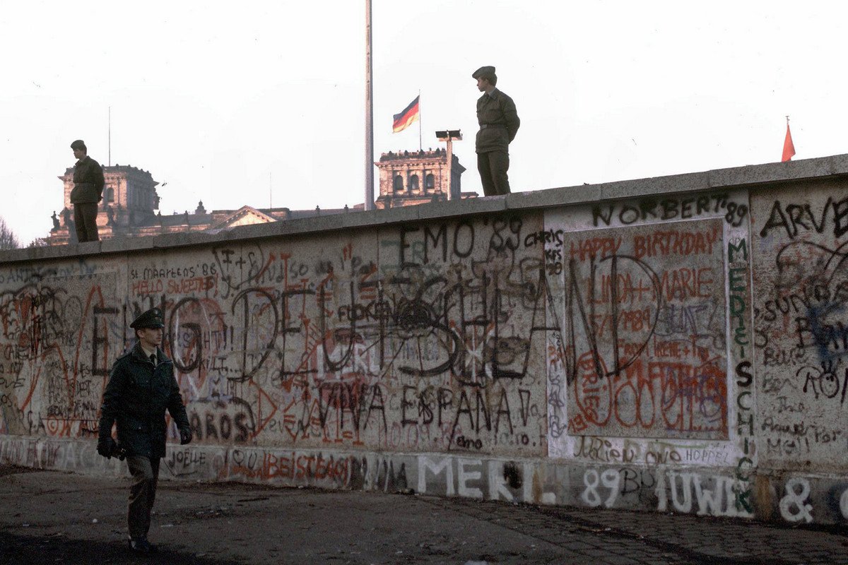 Берлинская стена