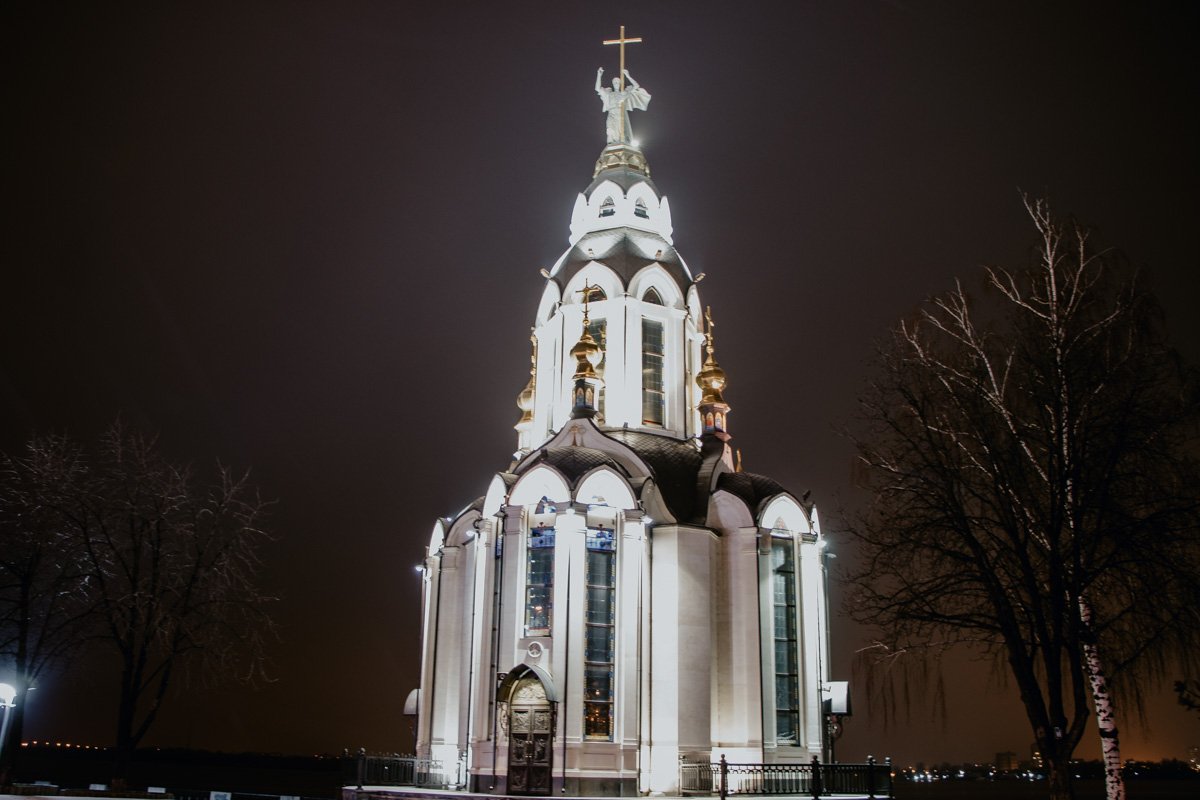 Белоснежная Белоснежная