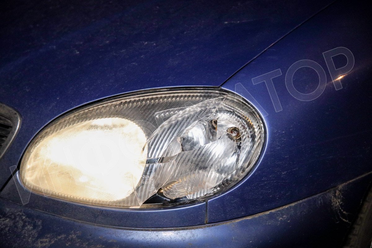 С места аварии ребенка забрала скорая помощь С места аварии ребенка забрала скорая помощь