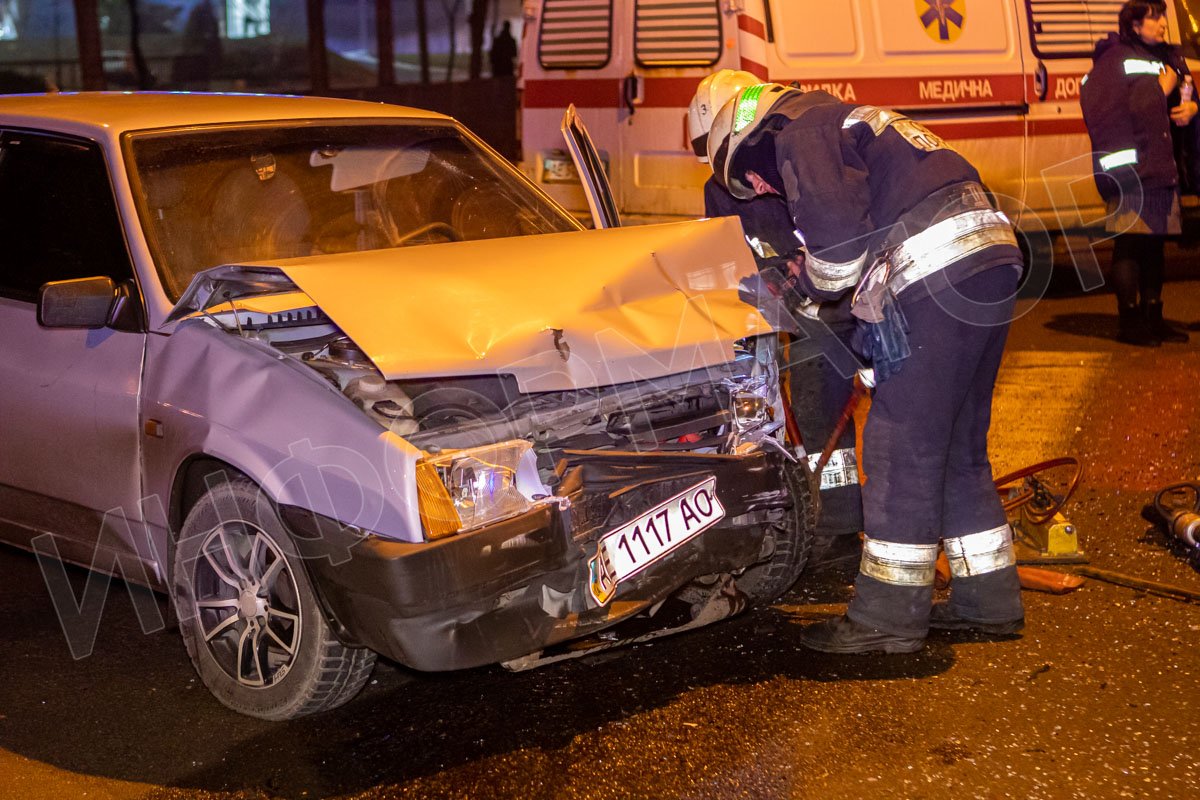 Водителя ВАЗ госпитализировали
