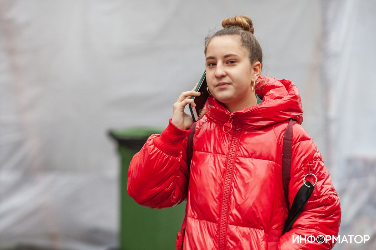 Я перезвоню, меня тут кто-то фоткает Я перезвоню, меня тут кто-то фоткает