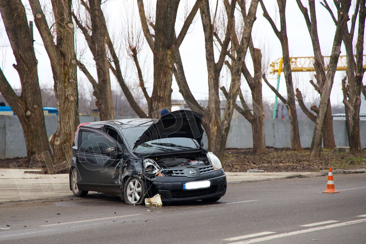 Повреждения Nissan Повреждения Nissan