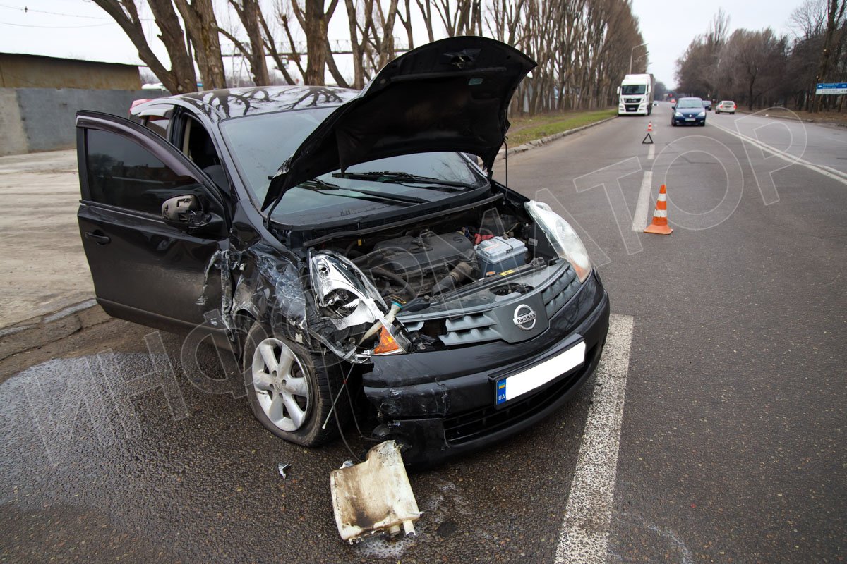 Мужчина сильно ударился головой Мужчина сильно ударился головой