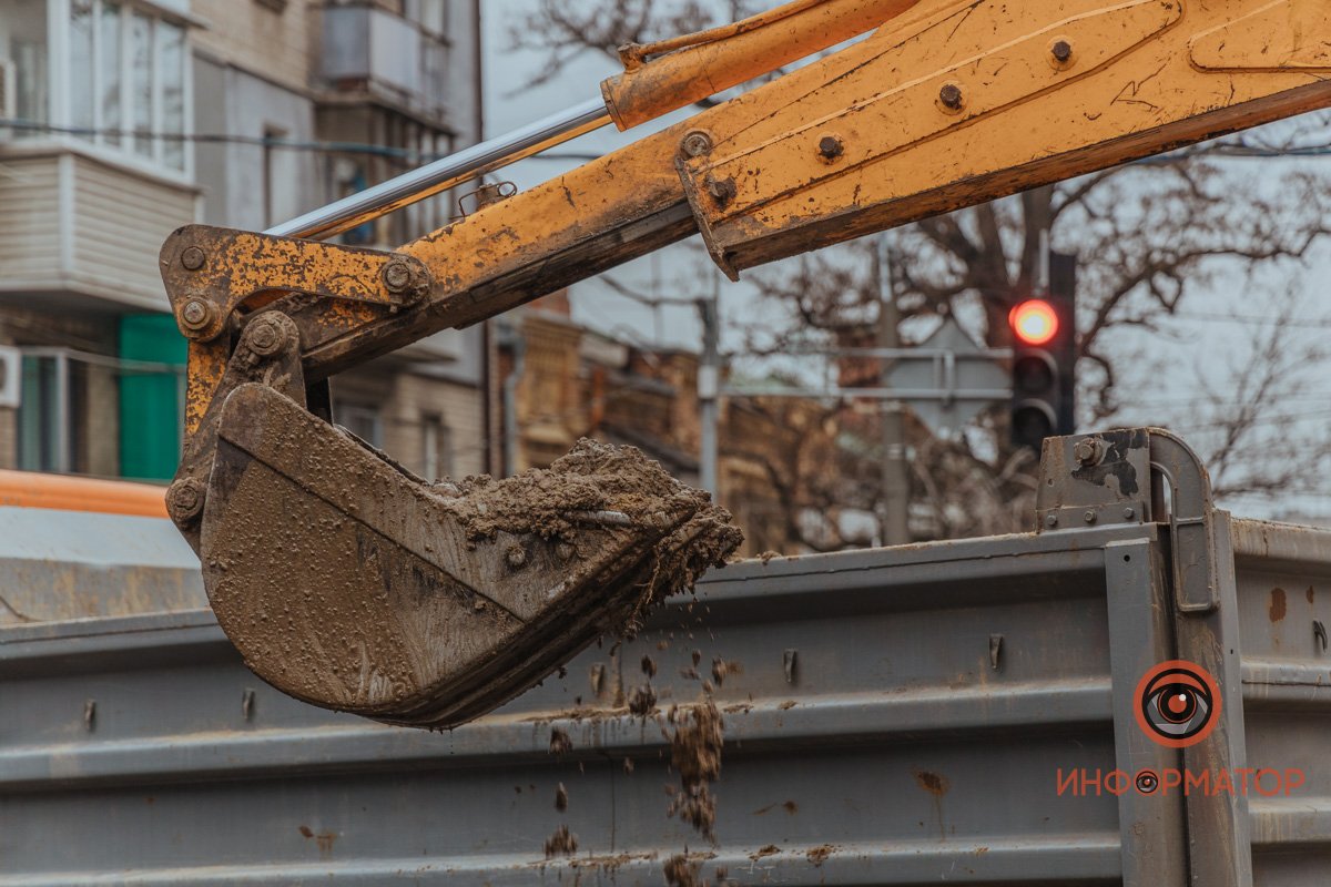 Просим вас быть внимательными здесь Просим вас быть внимательными здесь