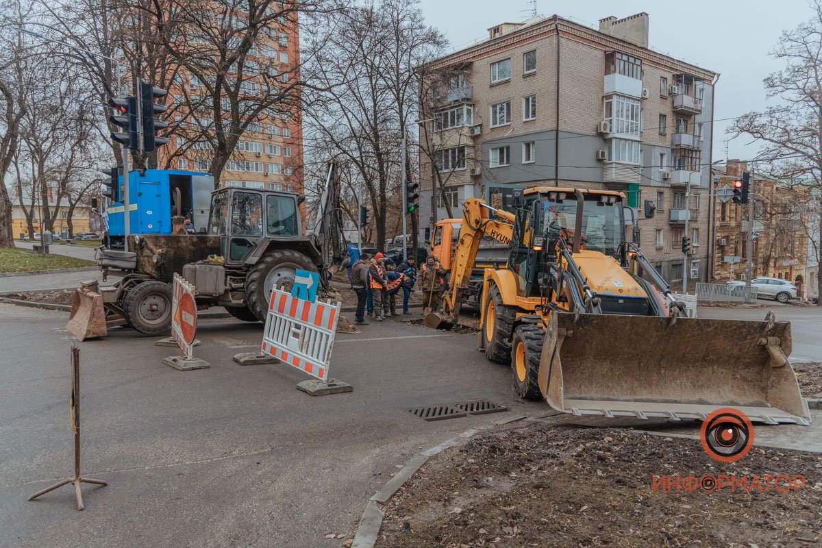 Соблюдайте дистанцию, не превышайте скорость и воздержитесь от внезапных маневров Соблюдайте дистанцию, не превышайте скорость и воздержитесь от внезапных маневров
