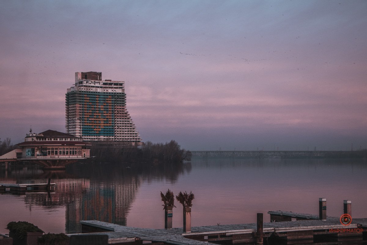 Рассвет и закат – два важнейших момента, а человек обычно зевает Рассвет и закат – два важнейших момента, а человек обычно зевает