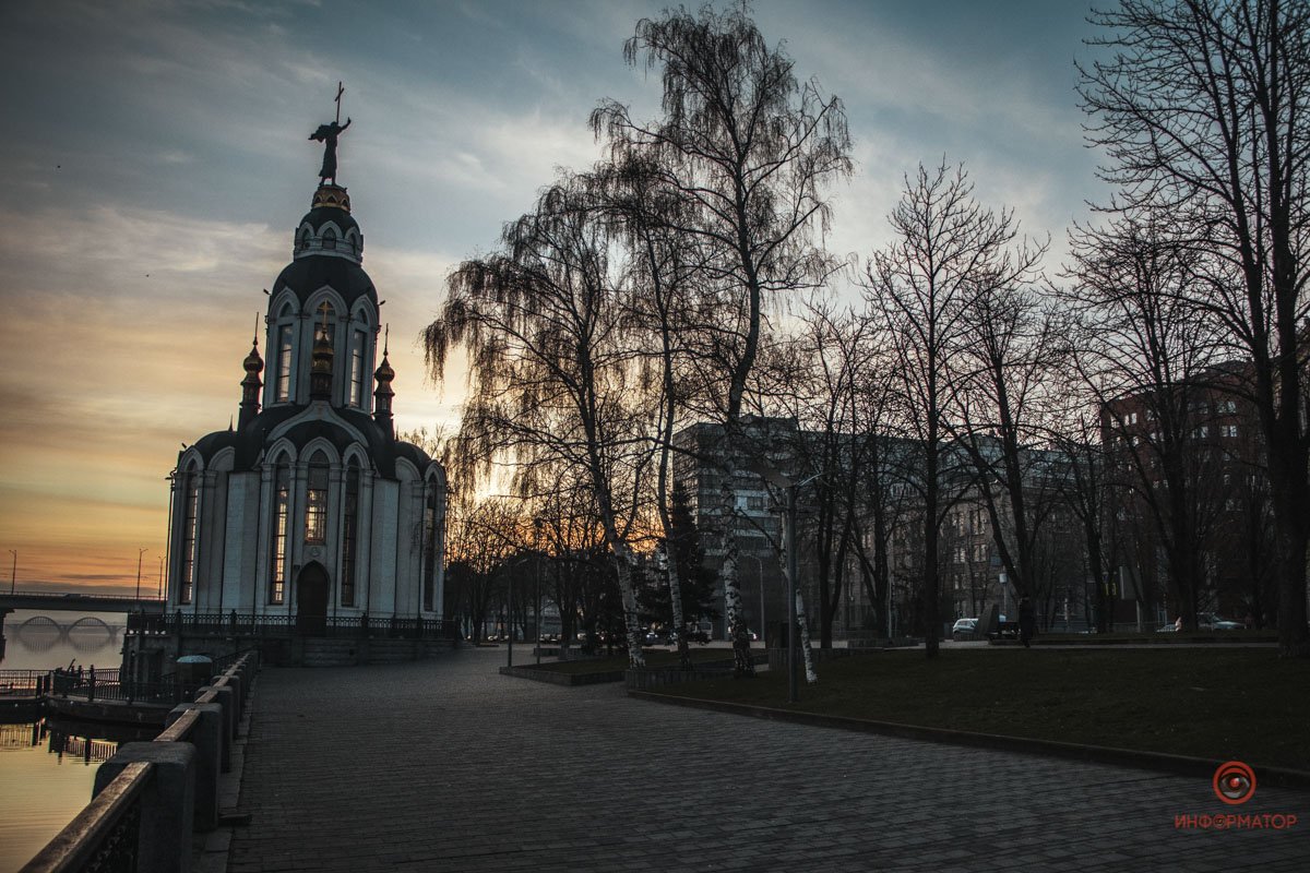 Все рассветы пропитаны грустью Все рассветы пропитаны грустью