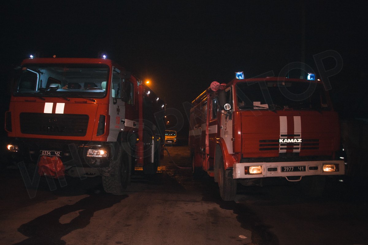 Для тушения пожара на место прибыло 3 единицы техники