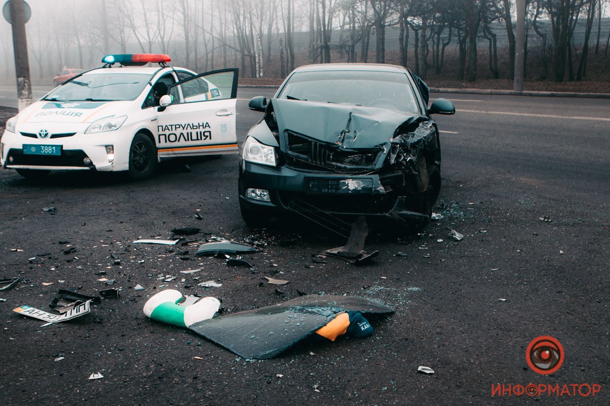 Столкнулись BMW и Skoda