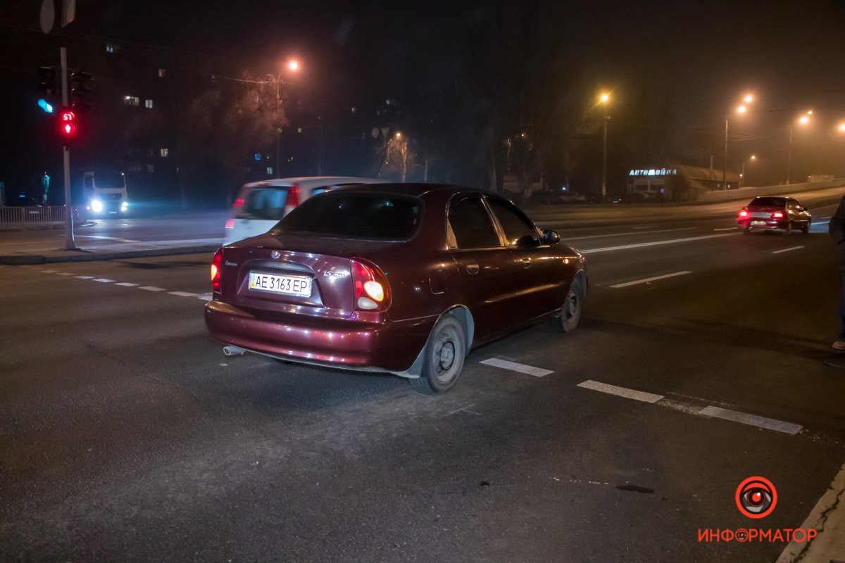 Предварительно, пешеход двигался на красный свет