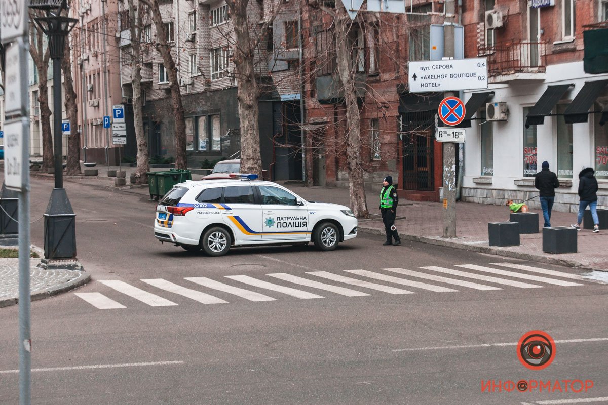 Для безопасности участников хода перекрыли дороги Для безопасности участников хода перекрыли дороги