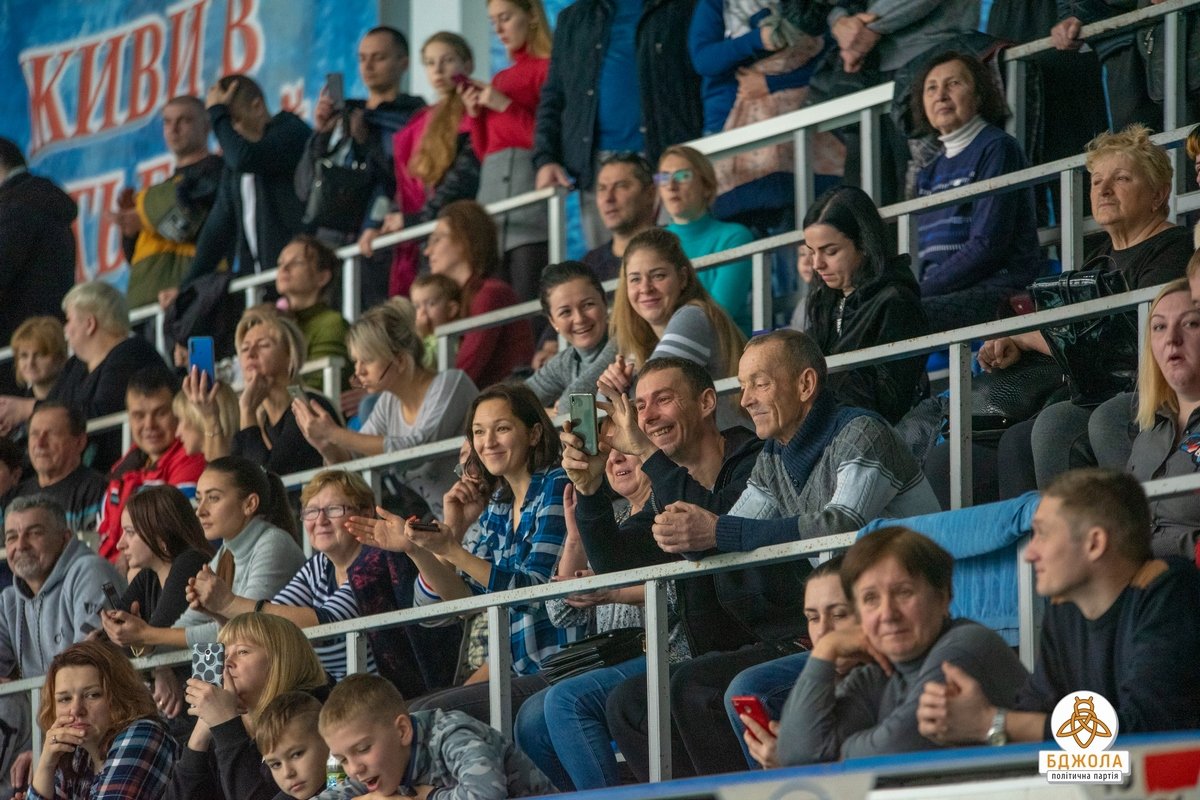 В Каменском прошел чемпионат города по плаванию 2