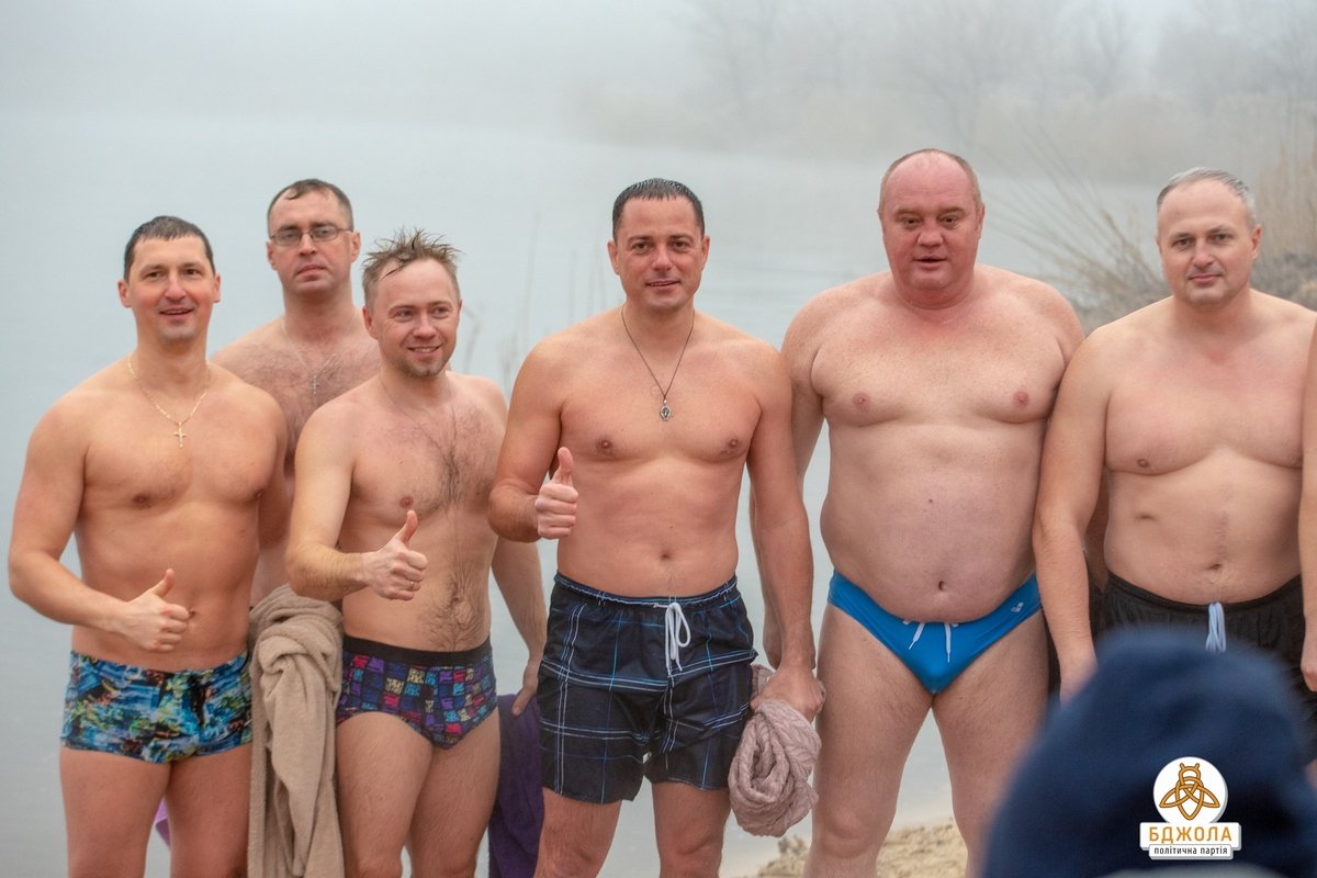 В Каменском отпраздновали Крещение 6