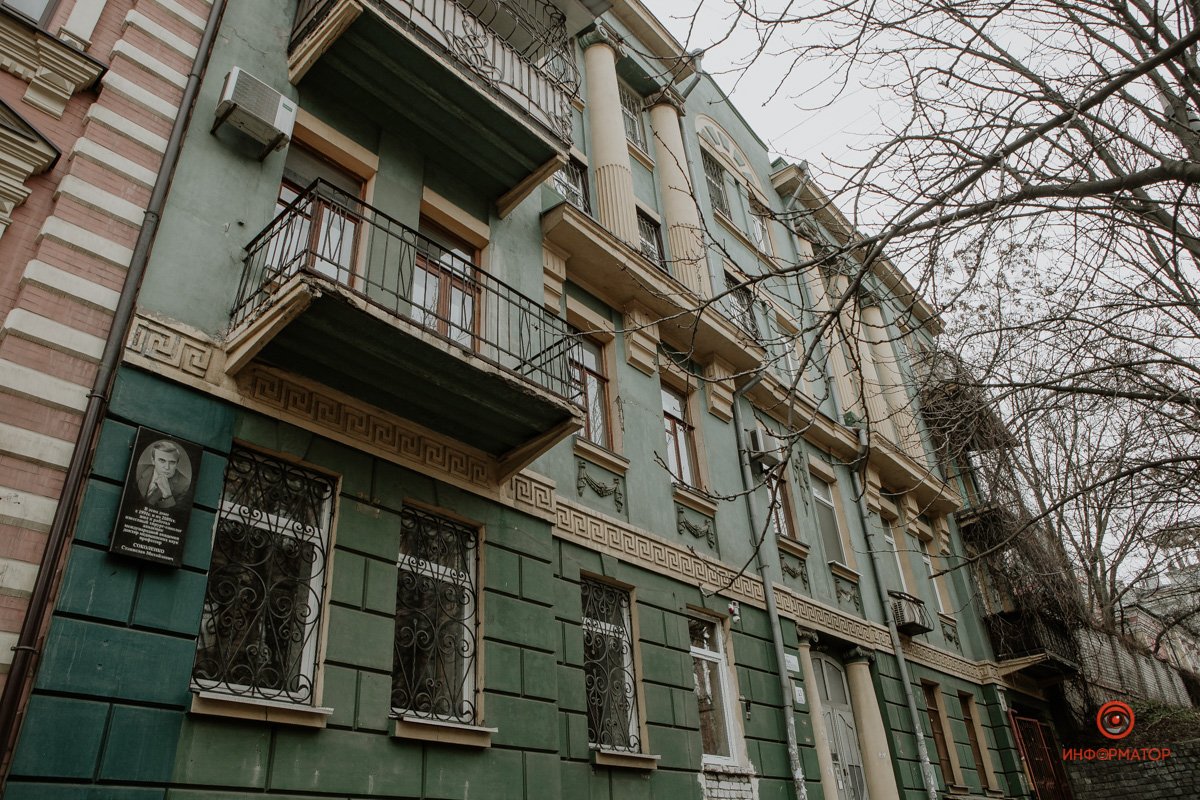 Дому уже более 100 лет