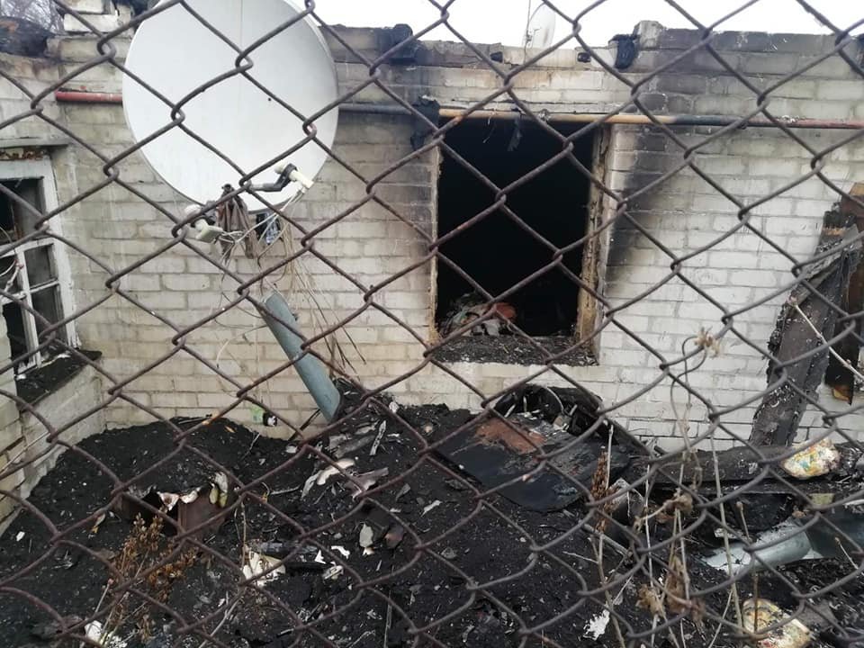 В Днепре горел дом В Днепре горел дом