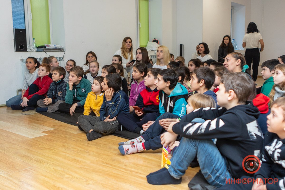 Очень интересно наблюдать за фокусами