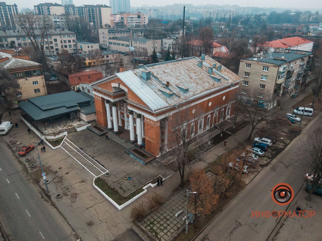 В 1957 году в городе появилось специальное здание кинотеатра