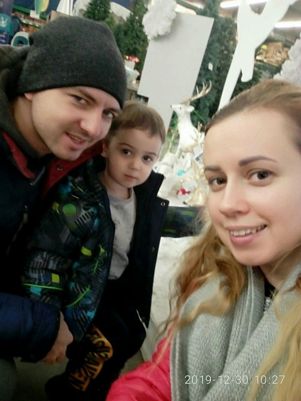 В День Влюбленных жители Днепра рассказали о любви, первом свидании и секретах отношений 4