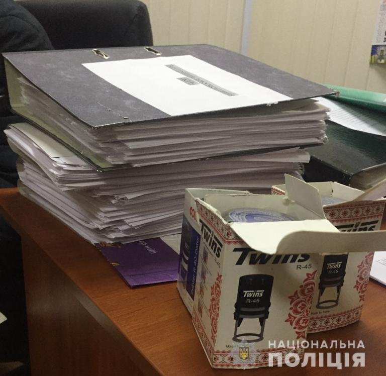 90-е вроде прошли, а рейдерские захваты - нет 90-е вроде прошли, а рейдерские захваты - нет