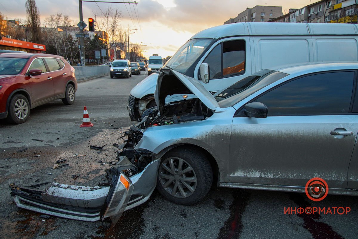 С места аварии пострадавшего забрала скорая помощь