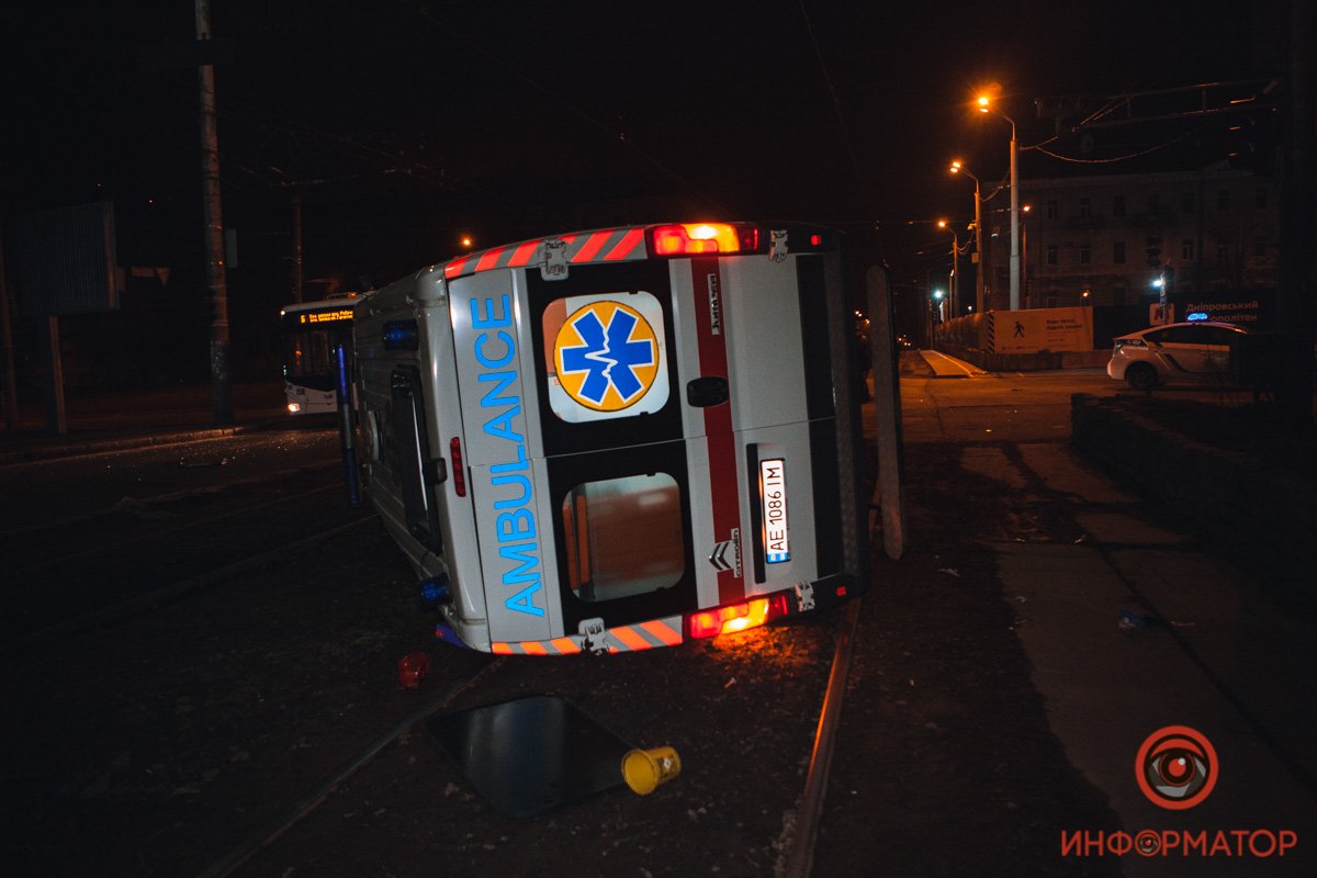 Движение трамваев временно заблокировано