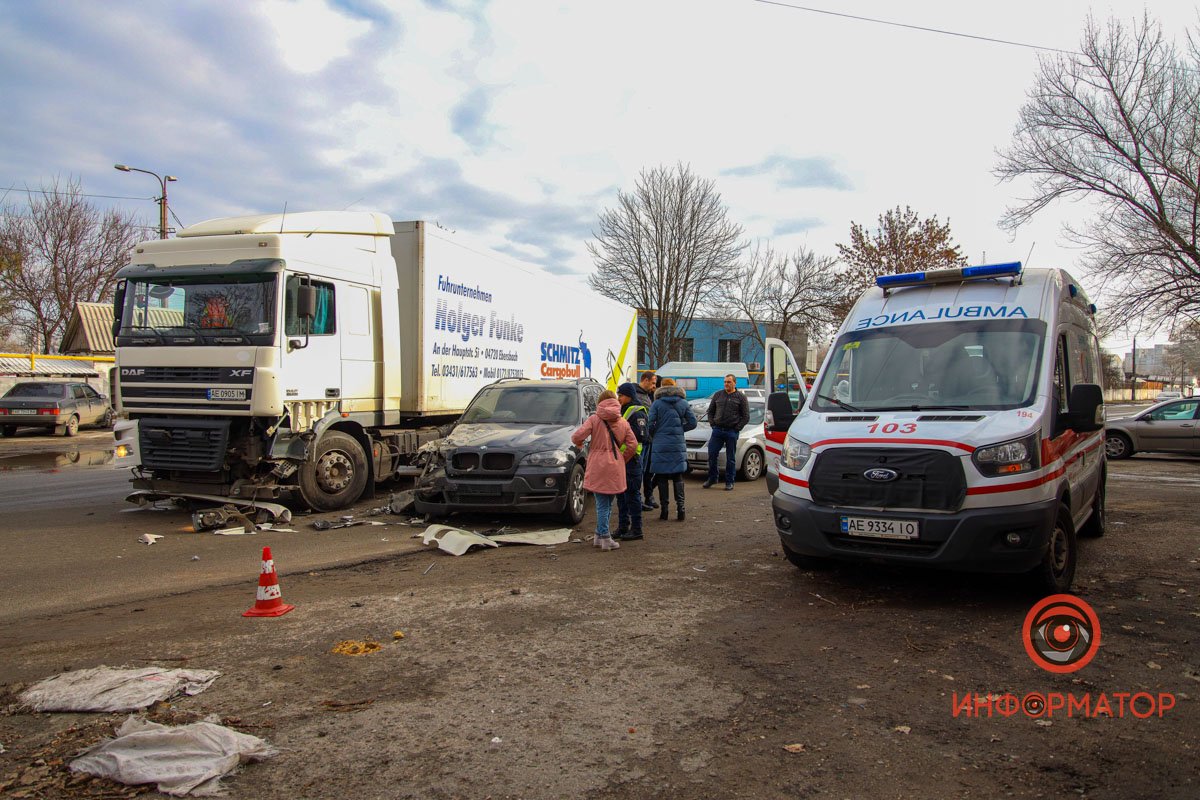 В результате аварии пострадали два человека В результате аварии пострадали два человека