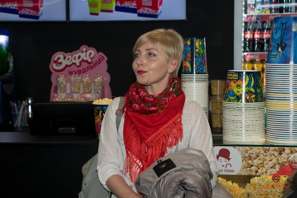 На показ пришло много людей