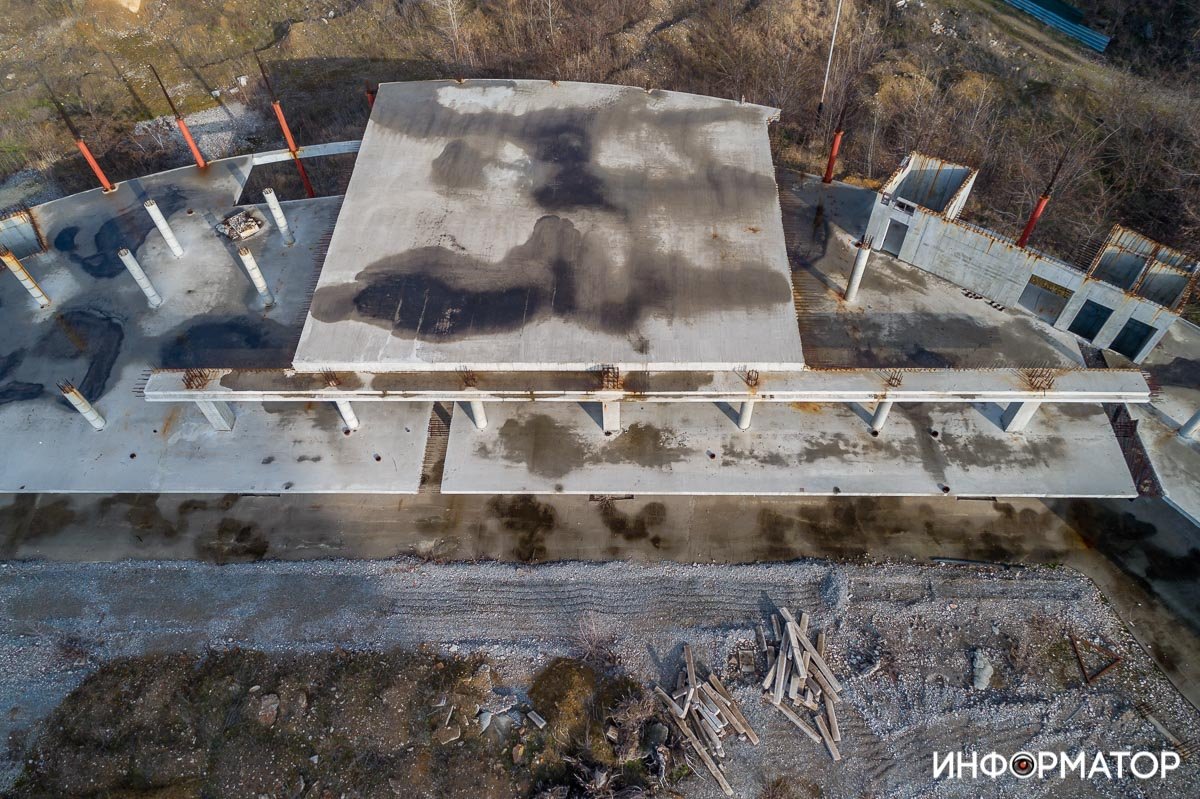 Все успело покрыться ржавчиной