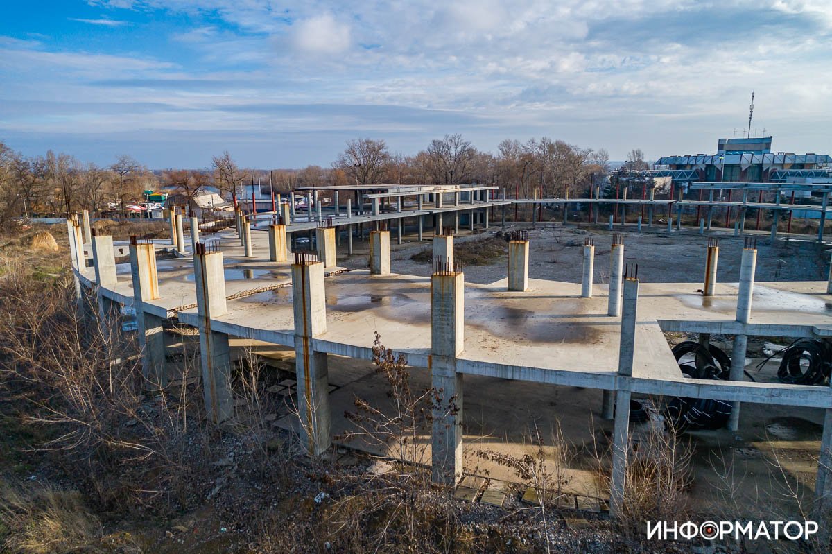 Хотели достроить до 2017