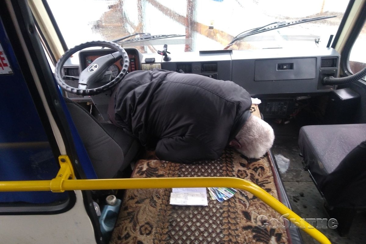 Предварительно, у мужчины случился инсульт