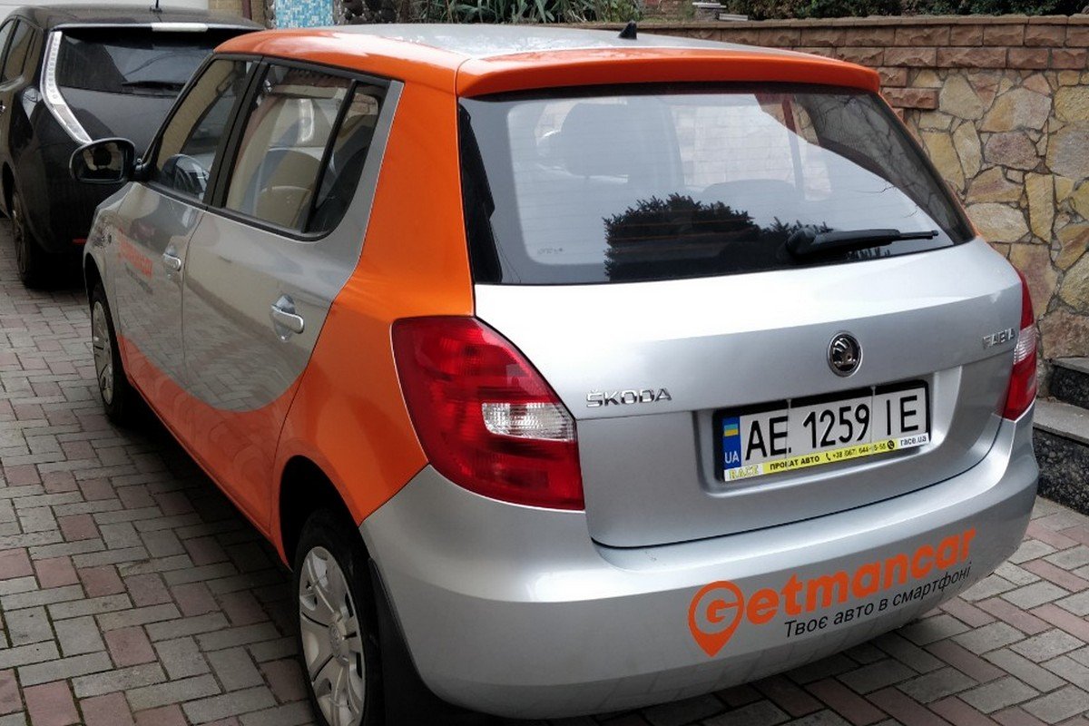 Авто за 2 гривны, бесплатные бензин и парковка: в Днепре запустят сервис каршеринга 4