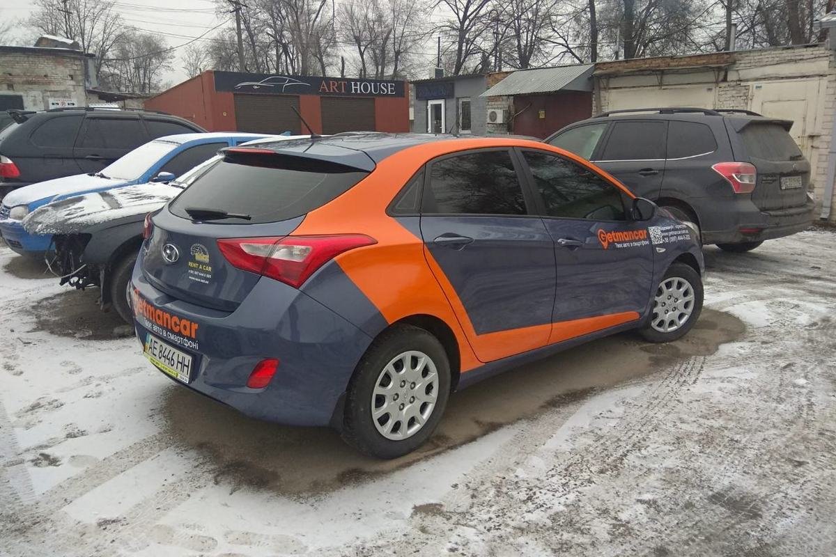 Авто за 2 гривны, бесплатные бензин и парковка: в Днепре запустят сервис каршеринга 5