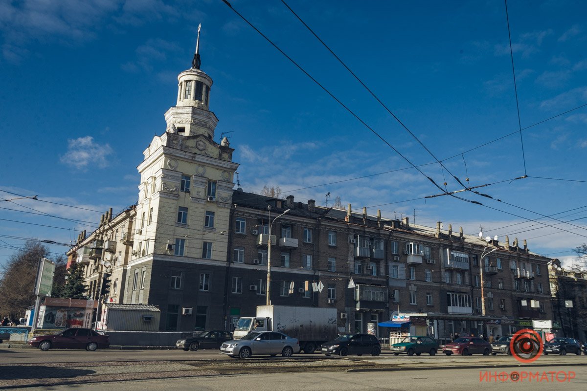 Под синим куполом неба