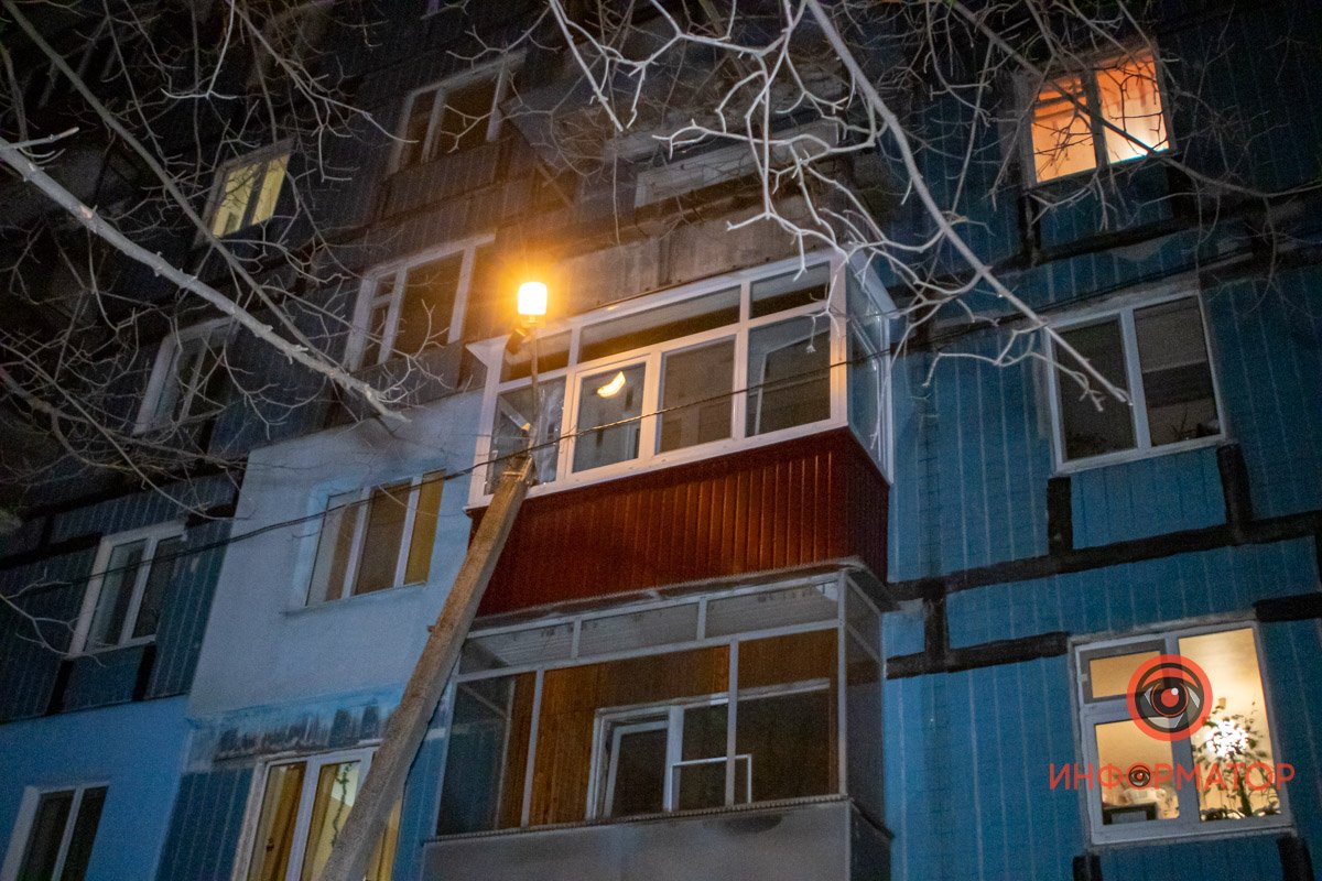 Очевидцы говорят, что эта конструкция давно вызывала опасения Очевидцы говорят, что эта конструкция давно вызывала опасения