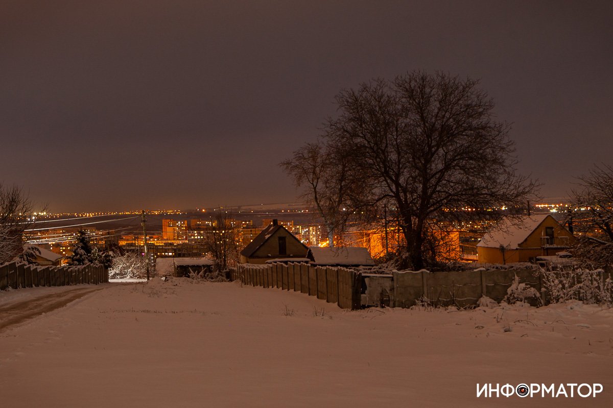 Как выглядит заснеженный Днепр ночью 4