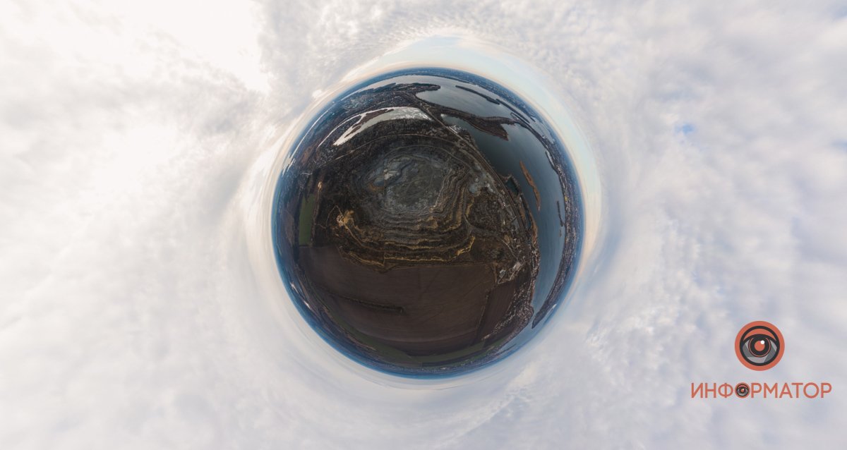 Под мерзлыми кратерами и зыбучими песками прячется теплое, податливое сердце