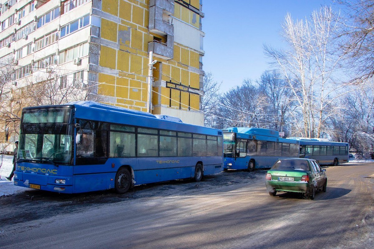 Усиленную санитарную обработку ежедневно проходят порядка 1000 автобусов