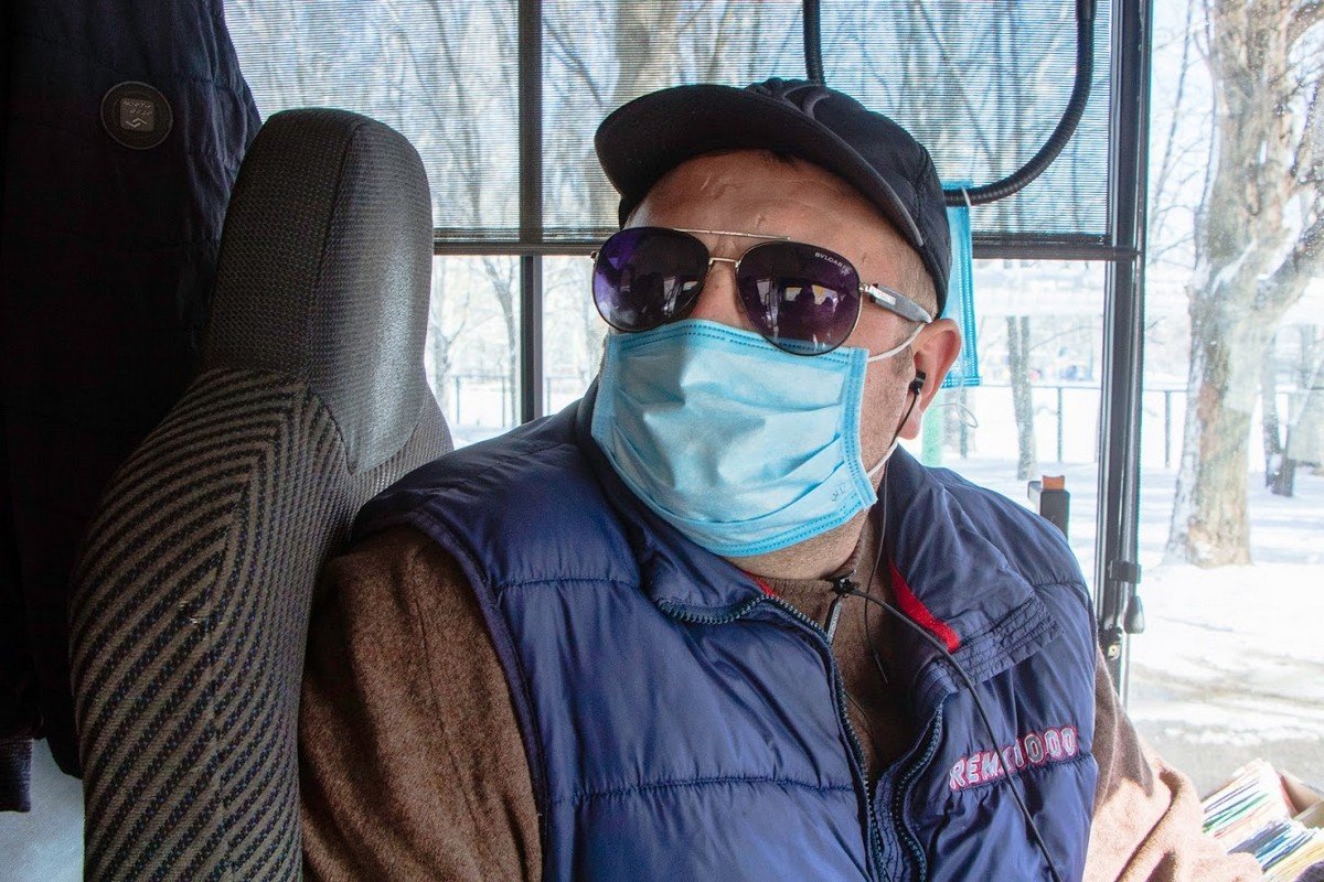 Водителям порекомендовали носить маски, выдавать которые будут на автопредприятиях