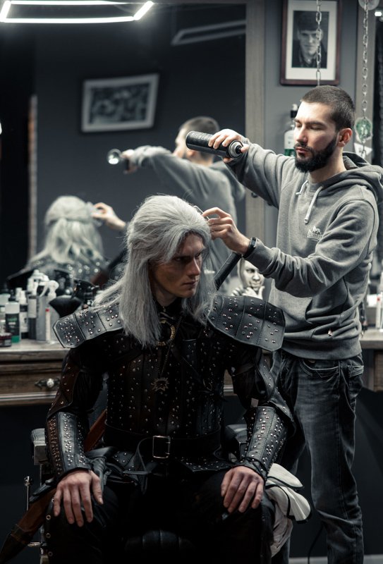 Не устоял перед визитом к брадобрею Не устоял перед визитом к брадобрею