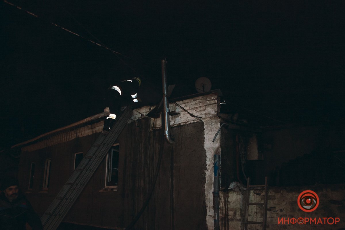 На месте работали бригады 1 и 2 частей На месте работали бригады 1 и 2 частей