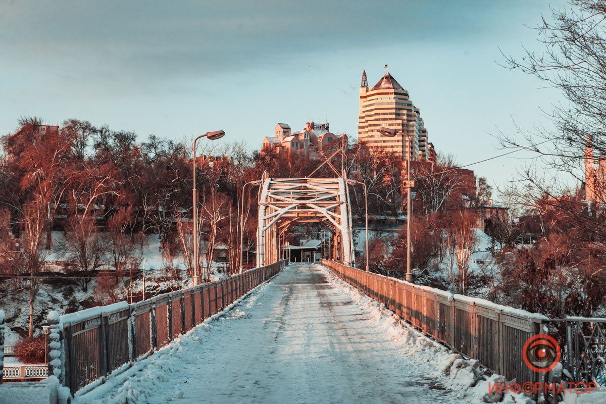 Все окрашивается в пудрово-розовый цвет Все окрашивается в пудрово-розовый цвет